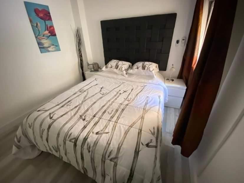Rainbow Rentals Marques 7 Μπένιντορμ Εξωτερικό φωτογραφία